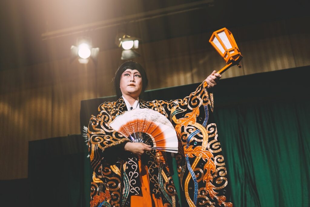 山里亮太とは？南海キャンディーズのツッコミ担当・山ちゃんの経歴・活動を徹底解説