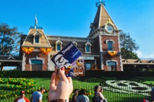 ディズニーのファストパスはもう存在しない？「プレミアアクセス」への移行を徹底解説